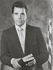 Douglas Applegate